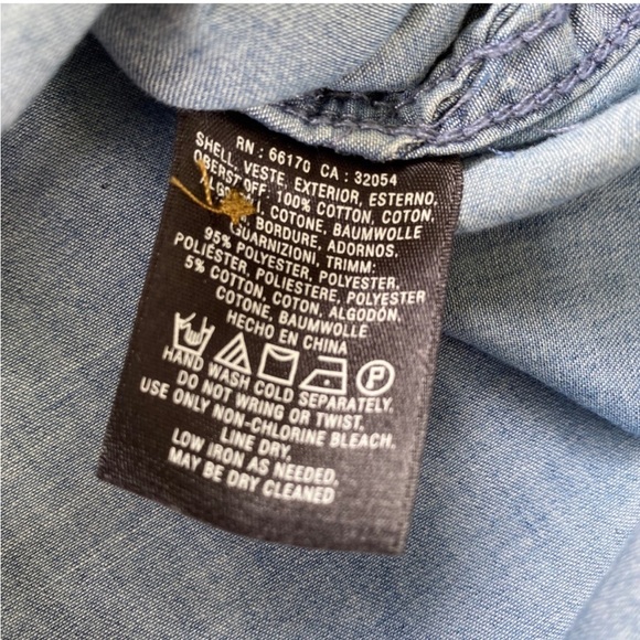 Holding Horses Anthropologie Chambray Denim Hooded Button Up - Picture 7 of 7